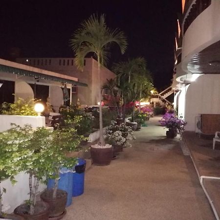 Blue Sky Residence Patong Екстериор снимка