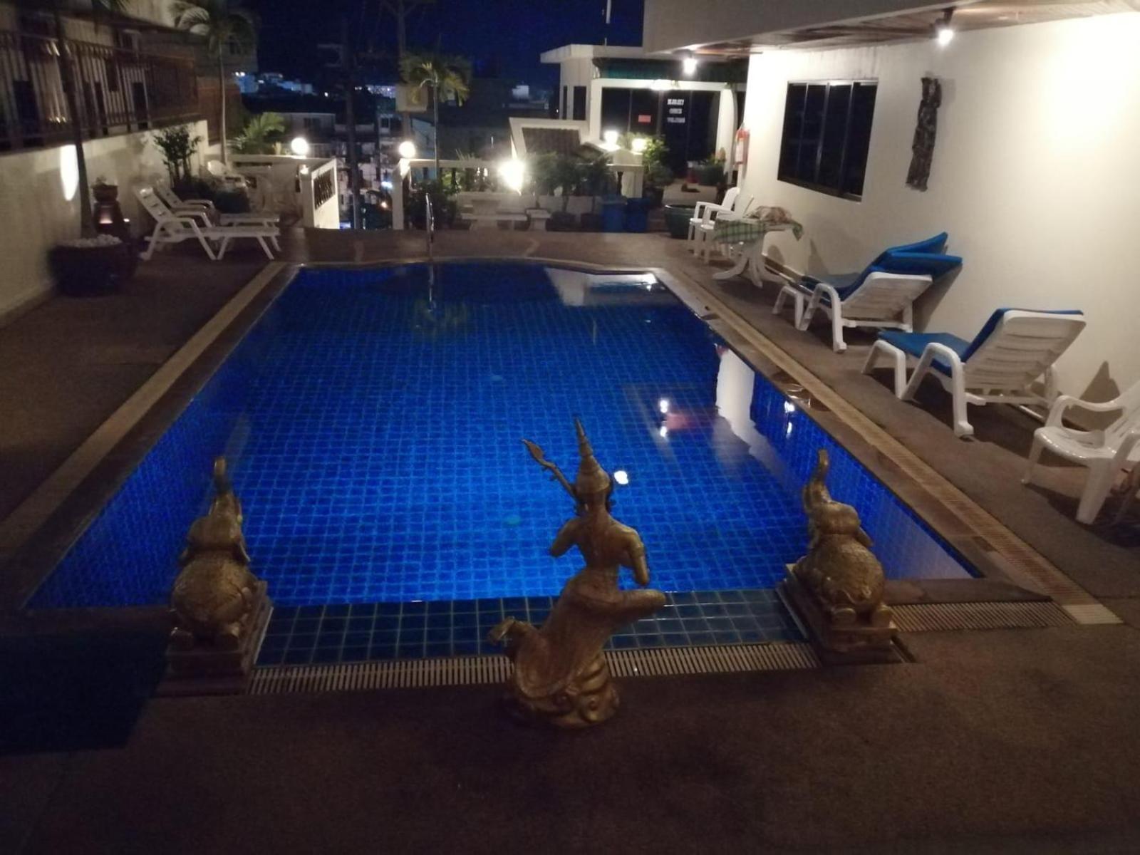 Blue Sky Residence Patong Екстериор снимка