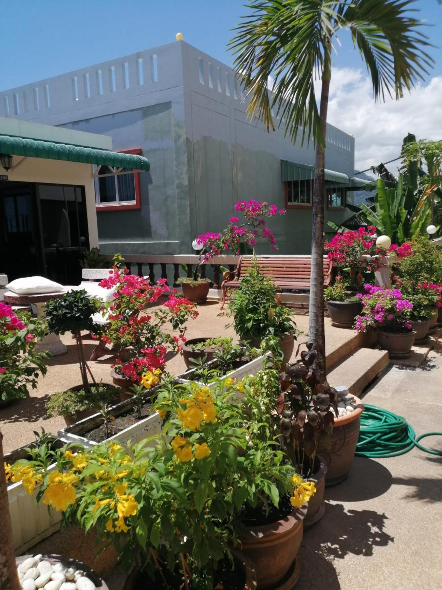 Blue Sky Residence Patong Екстериор снимка
