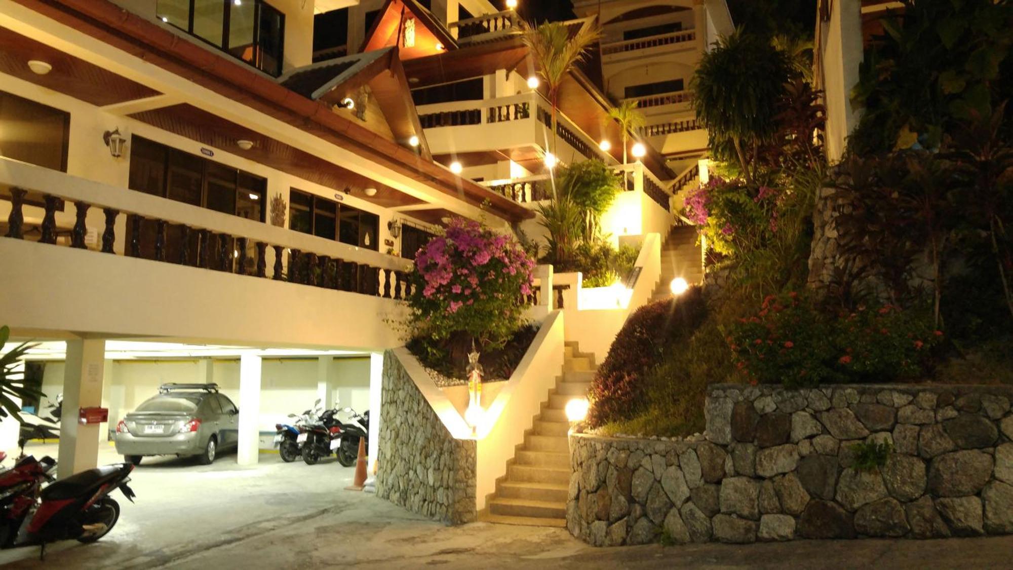 Blue Sky Residence Patong Екстериор снимка