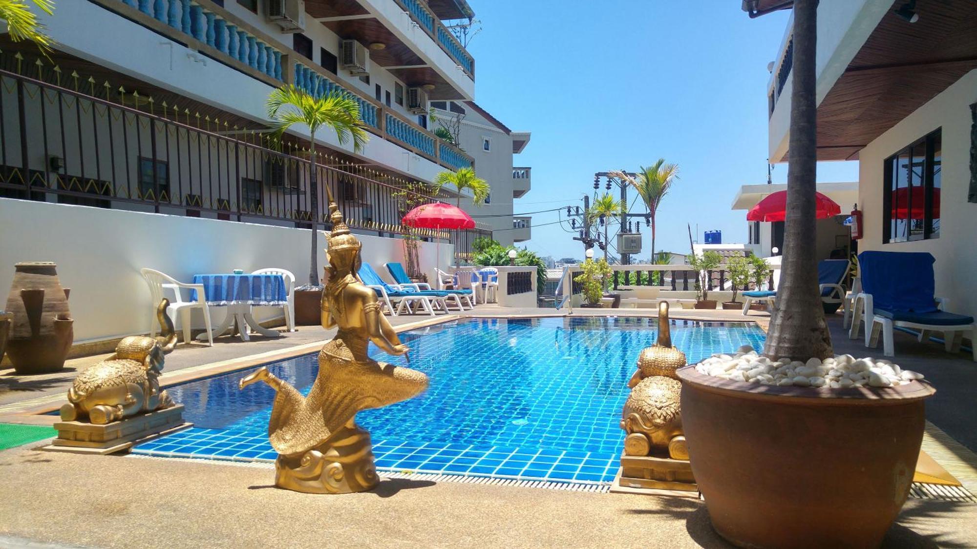 Blue Sky Residence Patong Екстериор снимка