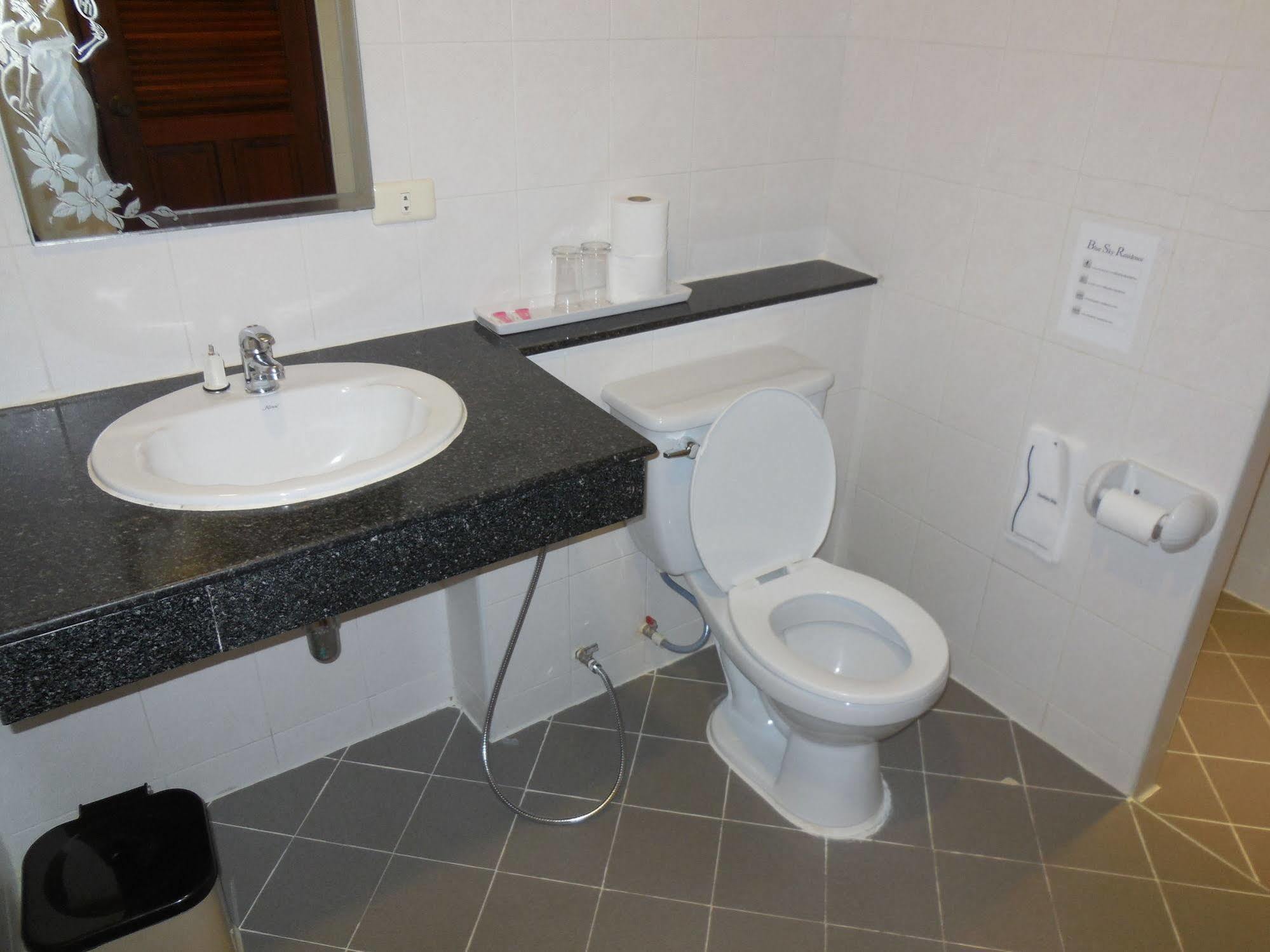 Blue Sky Residence Patong Екстериор снимка
