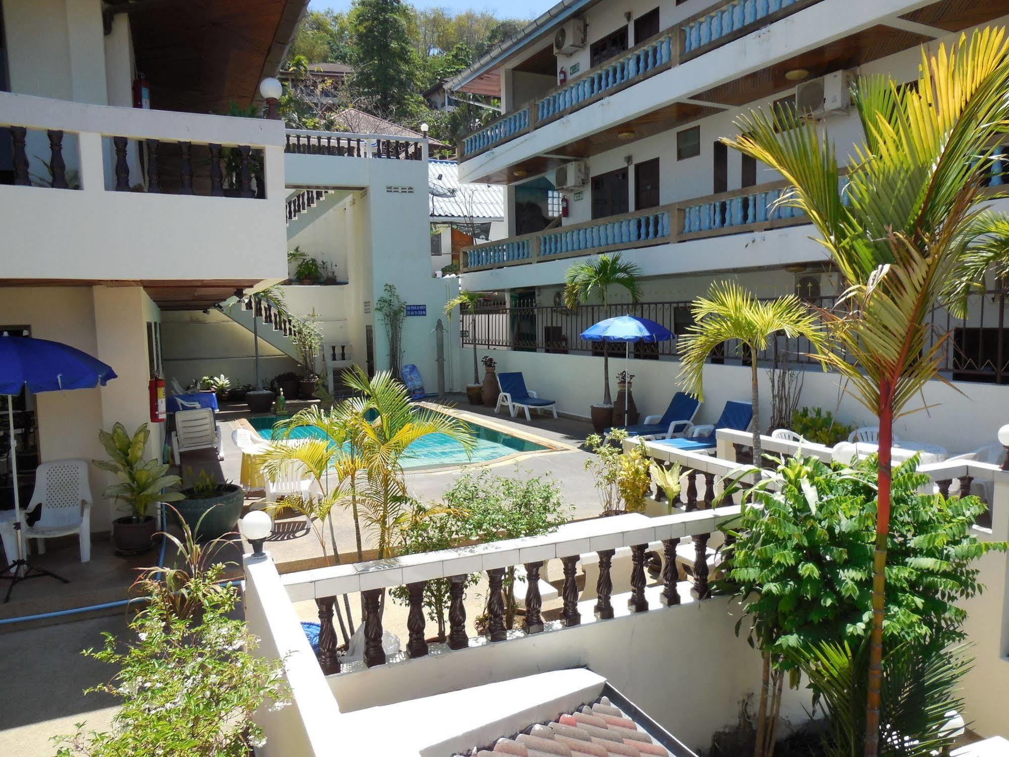 Blue Sky Residence Patong Екстериор снимка