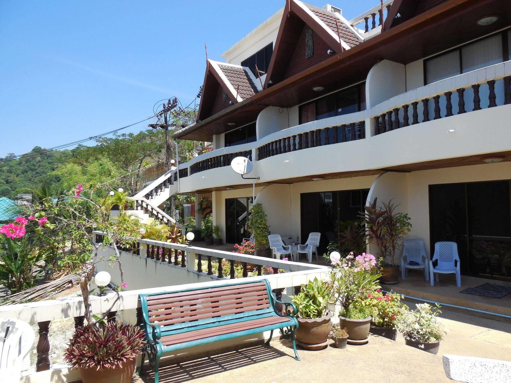 Blue Sky Residence Patong Екстериор снимка