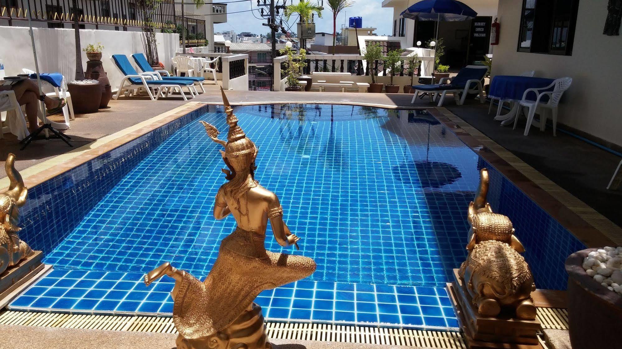 Blue Sky Residence Patong Екстериор снимка